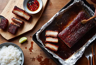 Свиная грудинка, которая пахнет дорого: маринуем и запекаем правильно