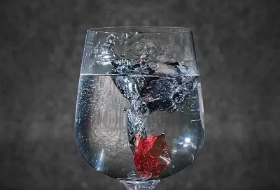 Митрополит Евгений назвал «глупостью» жёсткие антиалкогольные запреты