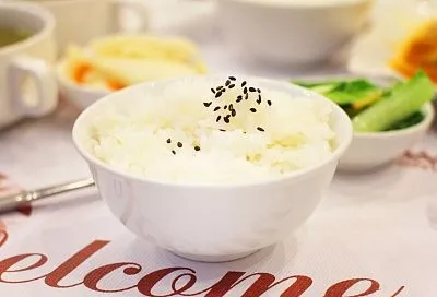 Это не каша, а блюдо ресторанного уровня, но приготовленное дома - ароматный ризотто с курицей и пармезаном