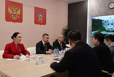 Делегация Краснодарского края на ПМЭФ-2026 провела встречу с президентом Союза китайских промышленников и предпринимателей