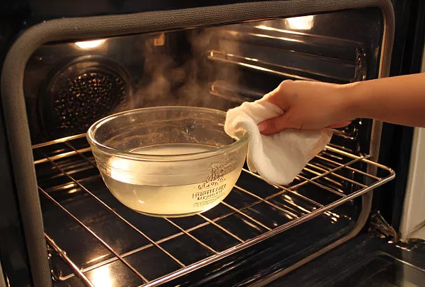 Как легко почистить духовку без усилий: три простых способа