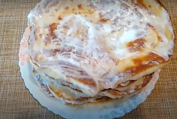 Пеку их в два счета, и торт не нужен! Эти пышки со сметаной и сахаром станут «дежурным» лакомством для сладкоежек