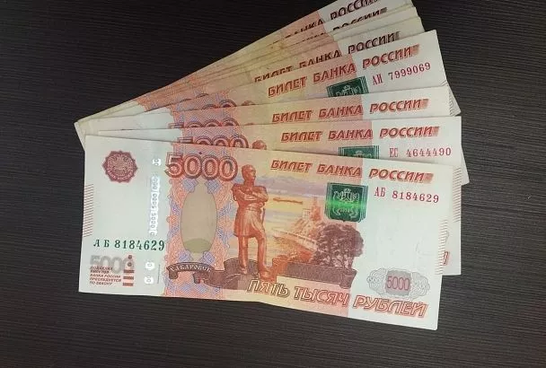 Приятный бонус, который не всем полагается: кому сразу выплатят часть пенсии
