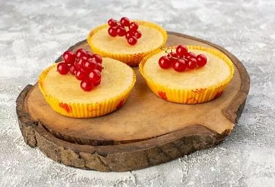 Творожные капкейки: десерт, который не навредит ни одной фигуре, но понравится всем сладкоежкам