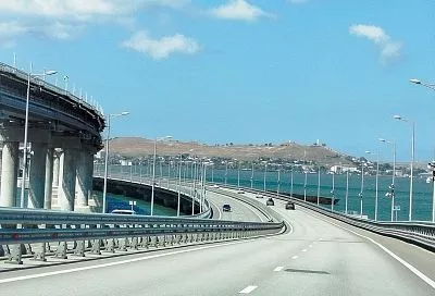 Какая обстановка на подъездах к Крымскому мосту днем 21 июня