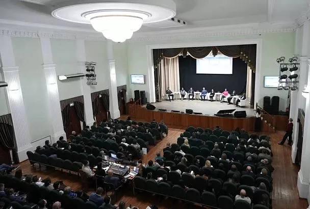 Около 400 предпринимателей приняли участие в межмуниципальном бизнес-форуме в Тимашевске