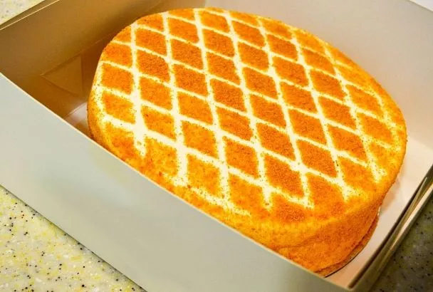 Смешиваю муку, мед и яйца и получаю бомбически нежный торт «Медовик»! дети просят только такой на каждый праздник