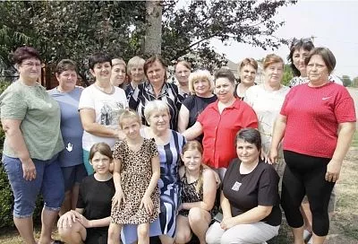 Всей станицей, всем краем, всей страной