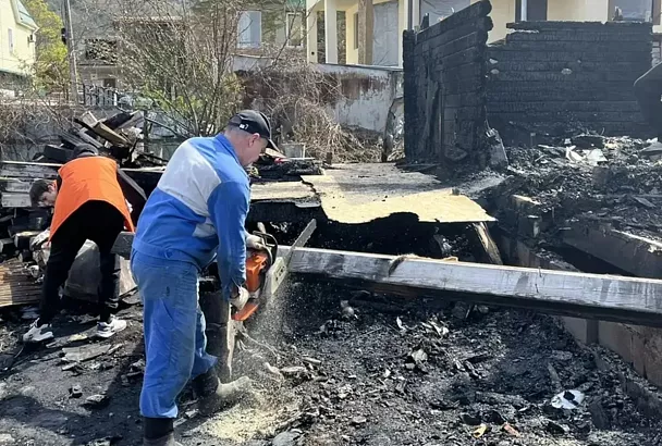 Завалы разрушенных после атаки БПЛА зданий разобрали в Туапсе