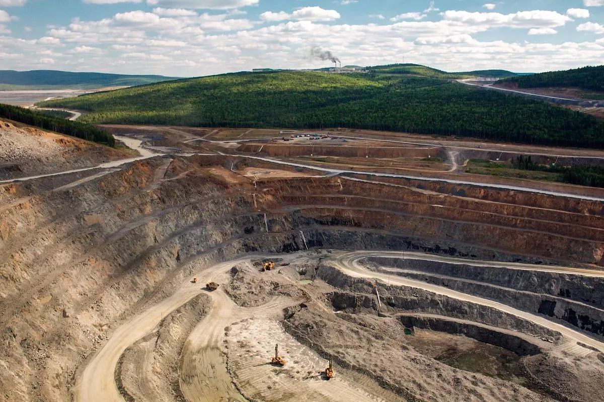 "Благодатное" - одно из золотых месторождений, разрабатываемых ПАО "Полюс". "Благодатное" - одно из золотых месторождений, разрабатываемых ПАО "Полюс".