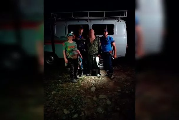 Спасатели нашли заблудившихся грибников в лесу на Кубани