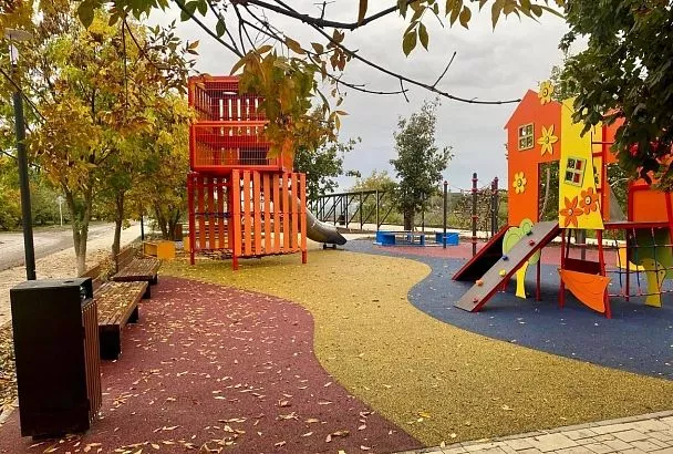 Обновленный по нацпроекту сквер открыли в Усть-Лабинске