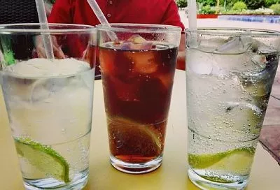 Стоматолог вас за это похвалит. Как изменится ваше тело и здоровье в целом, если вы решите отказаться от сладкой газировки