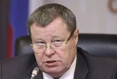 Владимир Устинов поздравил россиян с Днем молодежи