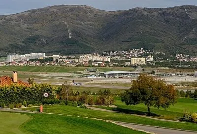 Повторные ограничения в аэропорту Геленджика ввели через час после отмены предыдущих