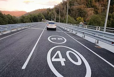 В Сочи запустили движение по мосту через реку Чемитоквадже