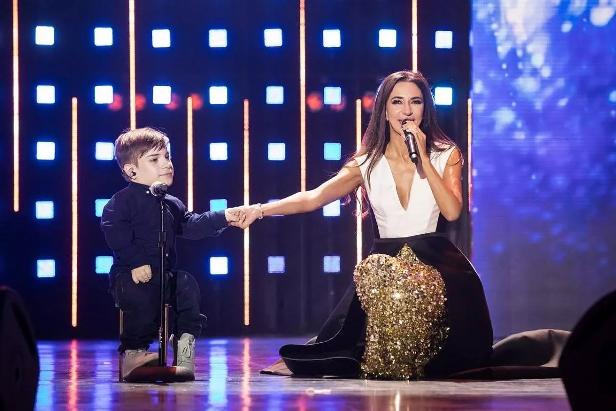 Данил Плужников и певица Зара