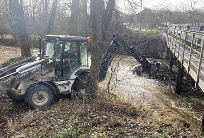 Из-за дождя и снега в Северском районе подтопило 50 придомовых территорий