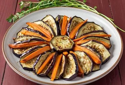 Маринованные баклажаны по-корейски с морковью и сладким перцем. Просто, быстро и вкусно