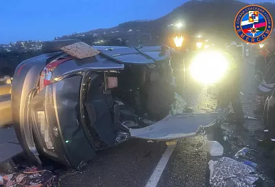 Три человека пострадали, один погиб. Стали известны подробности ДТП на обледенелой дороге в Сочи