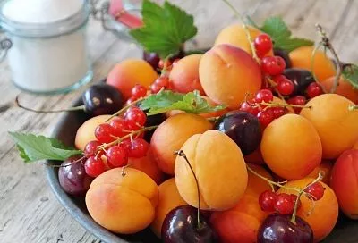 Эти летние фрукты обязательно надо есть всем «сердечникам» и тем, кто хочет поддержать здоровье главного органа в организме