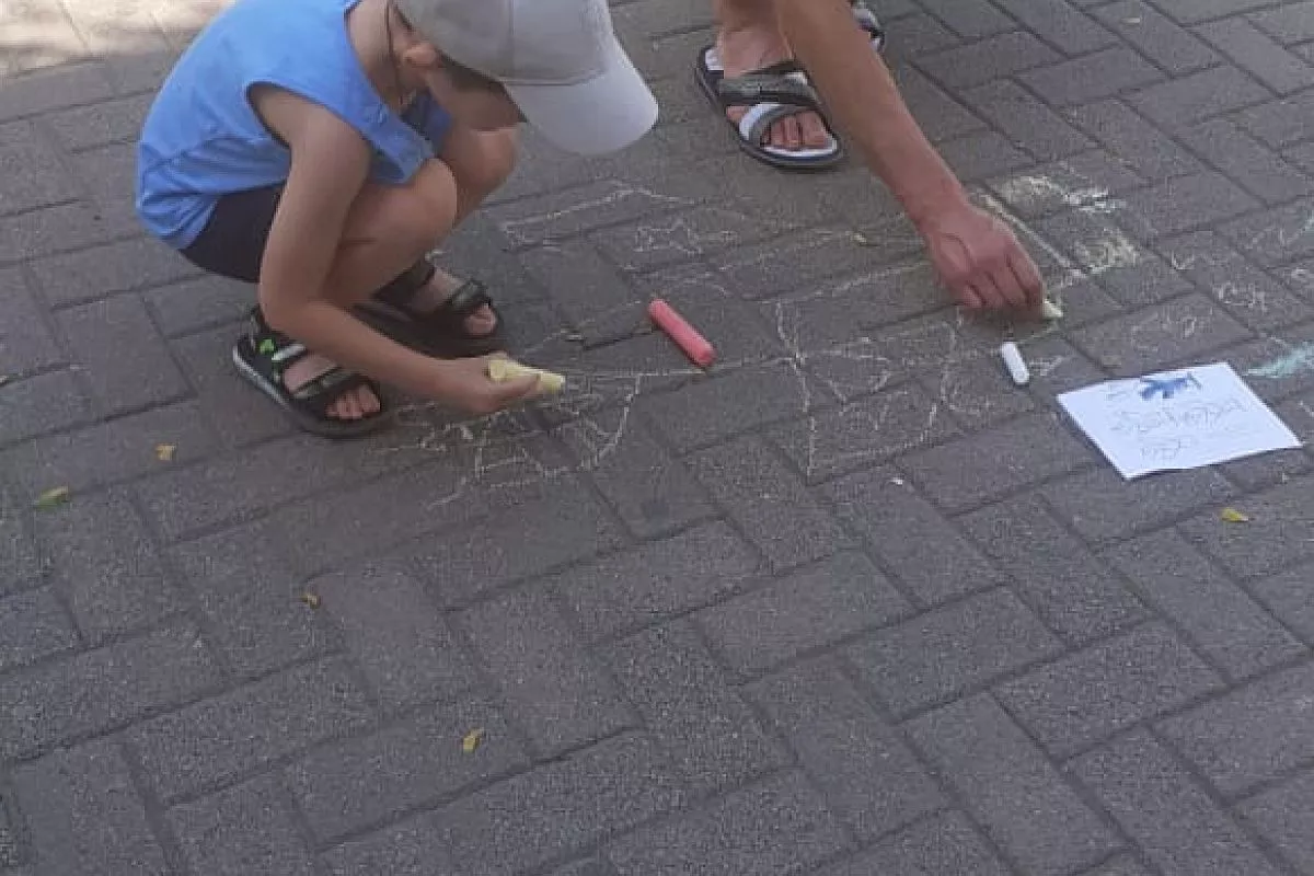 Детский рисунок – один из символов мирной жизни. В акции «Я рисую мелом» могут принять участие даже самые маленькие