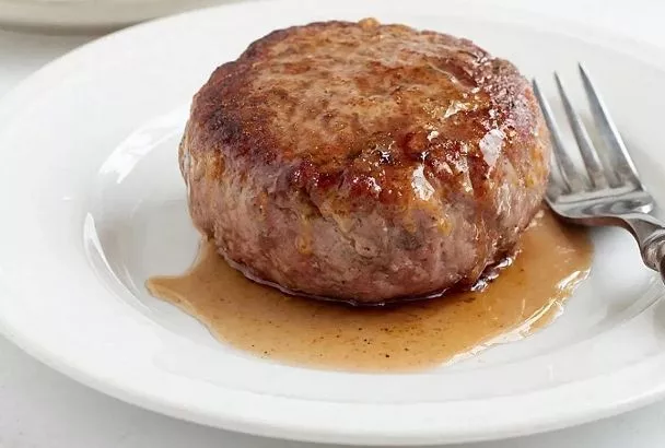 Котлеты не будут сухими: добавил один овощ в фарш, и они сочатся соком. Проверено на курице, свинине, говядине