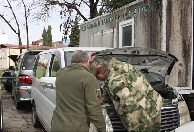 Краснодарская таможня передала конфискованные автомобили на нужды СВО