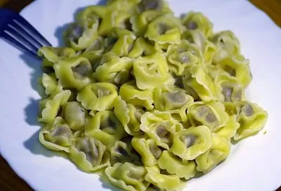 Пельмени из индейки и шпината удивляют всех не только цветом, но и вкусом