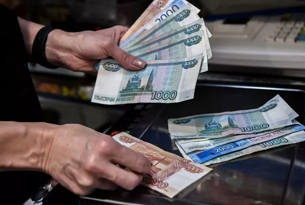 Опрос: большинство жителей Краснодара тратят деньги от подработки на улучшение быта