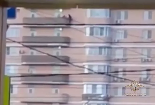 С альпинистским снаряжением и на электросамокатах: серийные квартирные воры задержаны в Краснодаре