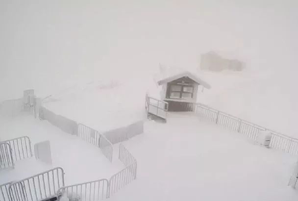 40-сантиметровые сугробы намело в горах Сочи