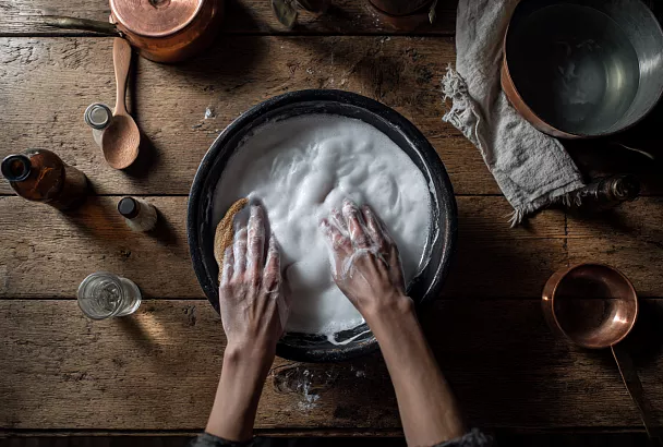 Как быстро отмыть кухонные фасады от жира без агрессивной химии