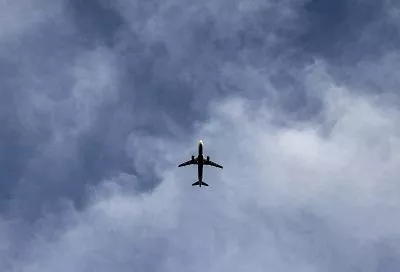 Самолет "Уральских авиалиний" совершил экстренную посадку в Волгограде