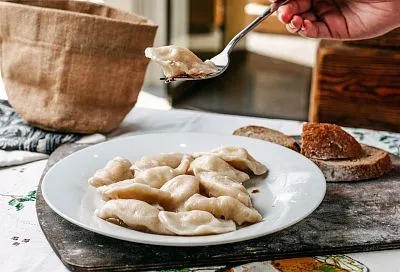 С картошкой и шкварками: в Белоглинском районе прошел вареничный фестиваль