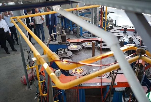 Первую продукцию из жаропрочного стекла выпустили в Армавире