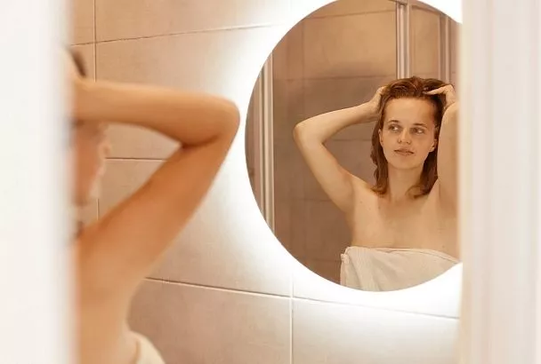 Утром после вечеринки прихожу на работу свежая, как роза: экспресс-методы, которые «стирают» мешки под глазами и отеки в считанные минуты