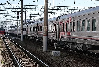 Поезд Воркута-Новороссийск выбился из графика после происшествия на железной дороге в Кировской области