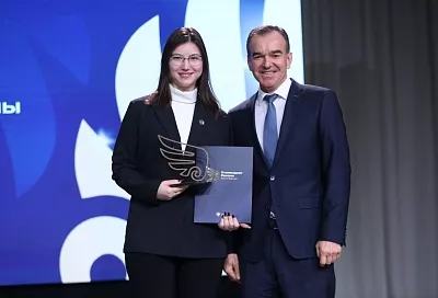 Владимир Устинов и Вениамин Кондратьев наградили лауреатов новых стипендиальных программ президента и Правительства РФ