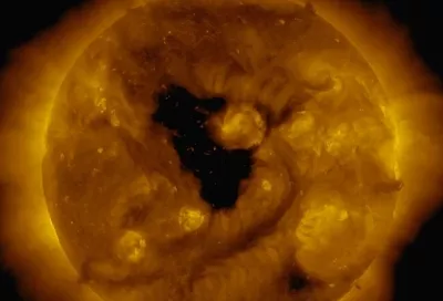 На Земле ожидается магнитная буря из-за дыры на Солнце