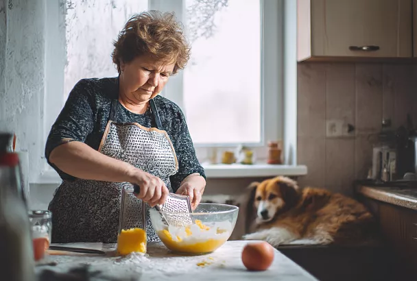 Сметанный торт с морковью и яблоком на овсянке — простой и очень вкусный