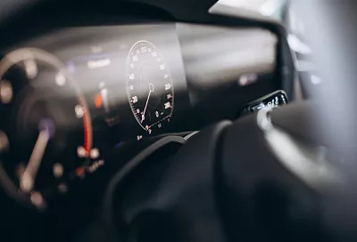 Продажи новых автомобилей группы «Соллерс» снизились почти на 20% в 2025 году