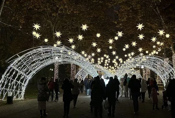 Половина россиян готова потратить до 150 тыс. рублей на новогодние поездки