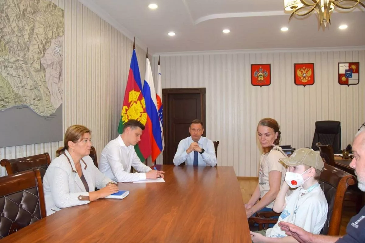 Пострадавший от нападения хаски мальчик пройдет реабилитацию в санаториях Сочи