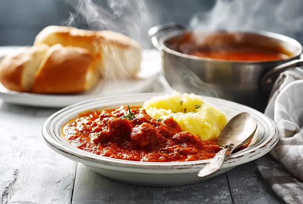 Подлива «как в столовой»: к любому гарниру за 20 минут