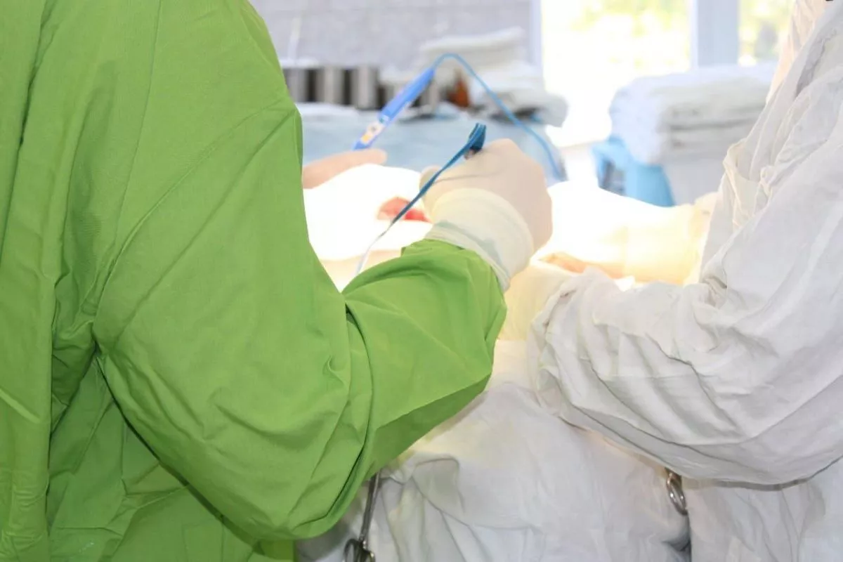 Краснодарские онкологи провели редкую операцию и создали пациенту новый мочевой пузырь