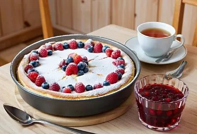 Всего 30 минут и нежнейшая творожная запеканка готова. Без сахара, но сладкая, как персик!