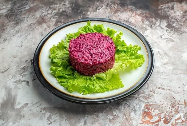 Готовлю за 10 минут шикарный салат, после которого желудок и кишечник работают как часы. Пошаговый рецепт