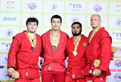 Губернатор Вениамин Кондратьев поздравил кубанских спортсменов с победой на Кубке мира по самбо