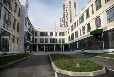 В районе улицы Обрывной в Краснодаре достроили школу и детский сад
